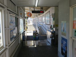 日吉町駅