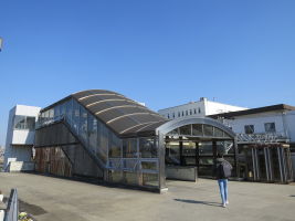 成田駅