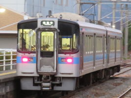 7000系