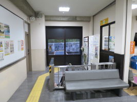 平岡駅