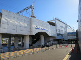 尼崎センタープール前駅