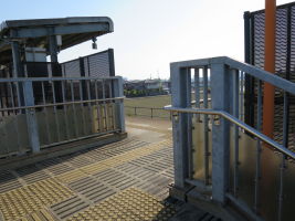 文化の森駅