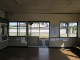 西麻植駅