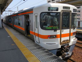 313系