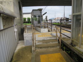 スポーツ公園駅