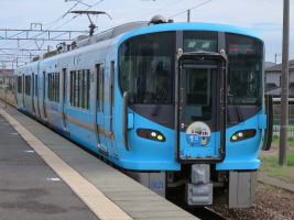 IRいしかわ鉄道521系