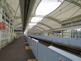 研究学園駅