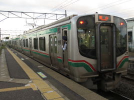 E721系