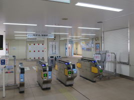 西新町駅