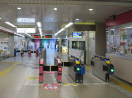 八柱駅