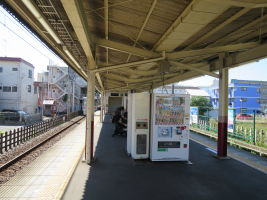 くぬぎ山駅