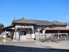2011/12/31新村駅駅舎