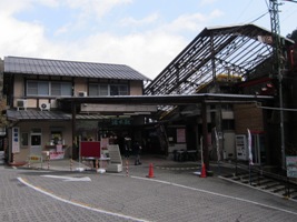 滝本駅