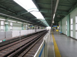 仲町台駅