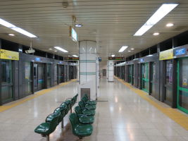 赤羽岩淵駅