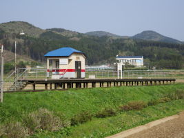 曲沢駅