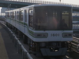 神戸新交通1000型