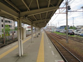 南富山駅