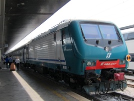 TrenitaliaE464機関車　2011/09/18Venezia Santa Lucia駅