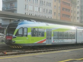 TrenitaliaATR115電車　2011/09/25Brescia駅