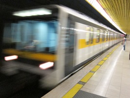 Metropolitana di Milano Linea M3用電車　2011/09/25Montenapoleone駅