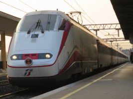 TrenitaliaE414機関車