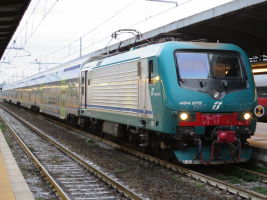 TrenitaliaE464機関車　2016/11/28Venezia Mestre駅