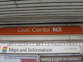 Civic Center駅