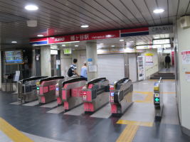 幡ヶ谷駅