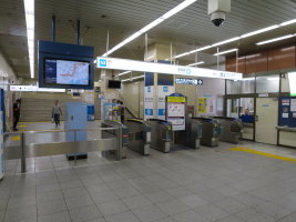 原木中山駅