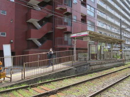学習院下駅