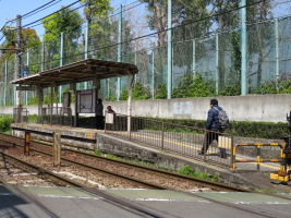 巣鴨新田駅