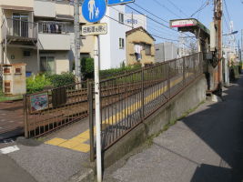 栄町駅