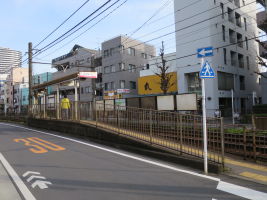 町屋二丁目駅