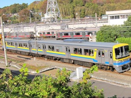横浜高速鉄道Y000系
