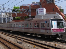東京地下鉄8000系