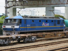 電気機関車EF210形