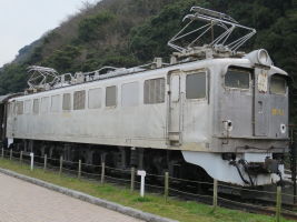 電気機関車EF30形