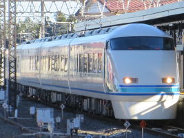 東武鉄道100系