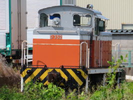 高岡鉄道産業D352ディーゼル機関車