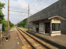 東新湊駅