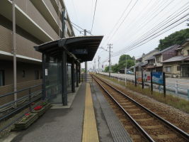 蓮町（馬場記念公園前）駅
