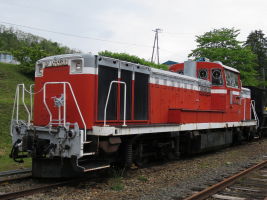 ディーゼル機関車DE10形