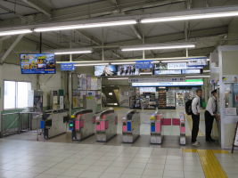 船橋競馬場駅