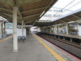 船橋競馬場駅