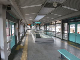 伴中央駅