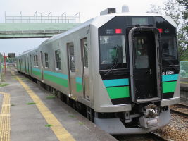 HB-E221・E222形