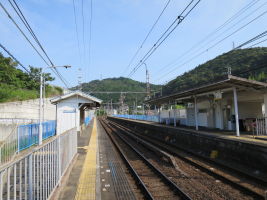 孝子駅