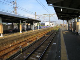 八幡前駅