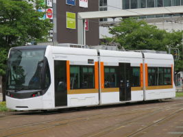 富山地方鉄道T100形
